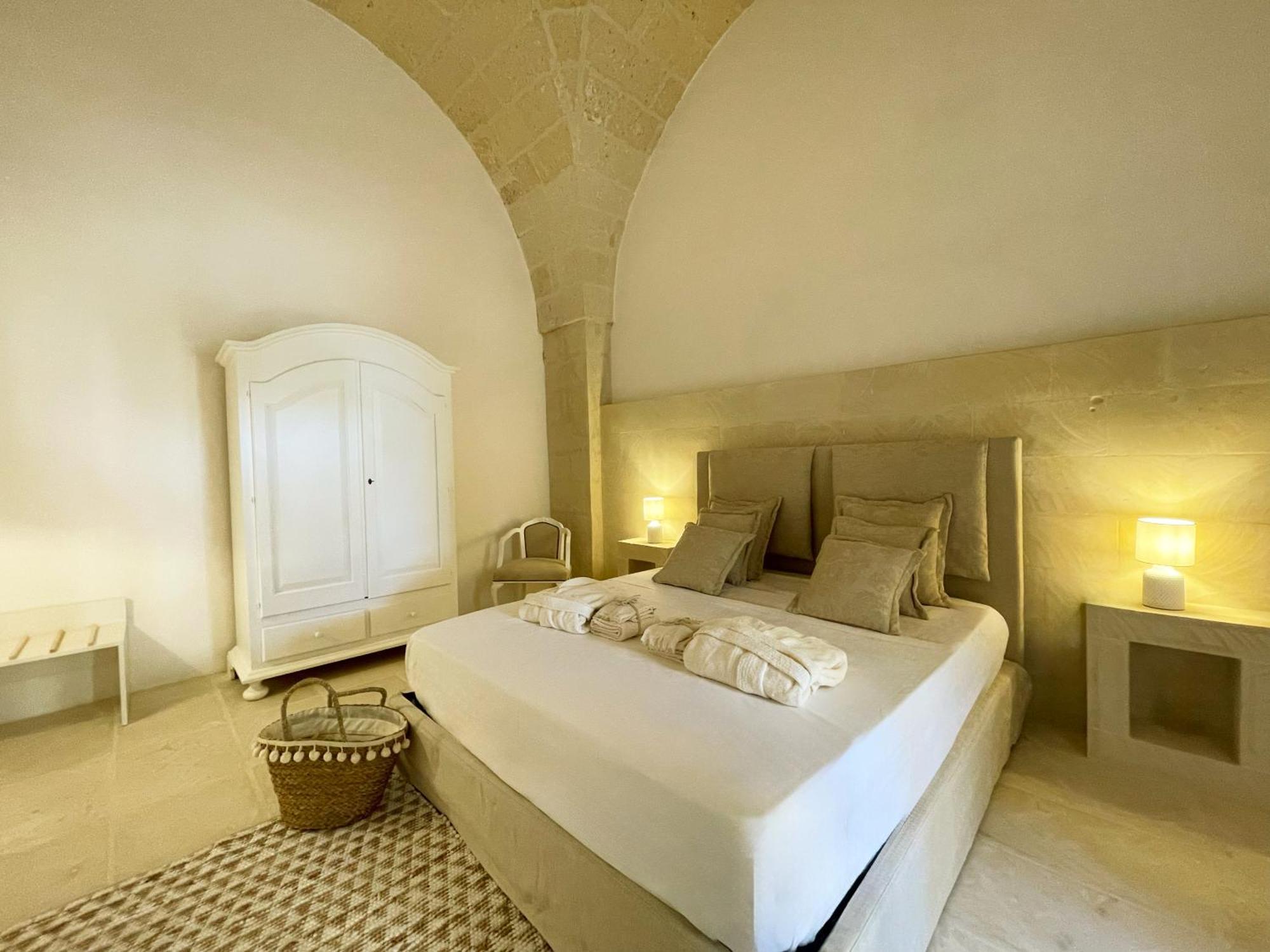 Bed and Breakfast Masseria Paralupi Lecce Zewnętrze zdjęcie